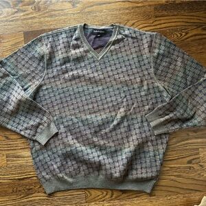 Bullock & Jones V-Neck Merino Wool Grey Geometric printed Sweater